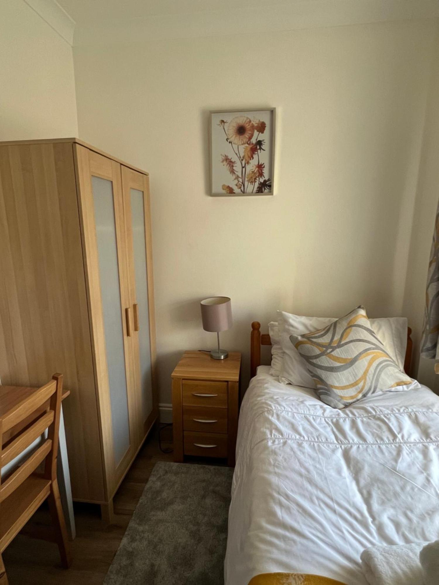 Comfortable Single Room Wembley Park/Stadium Londres Exterior foto